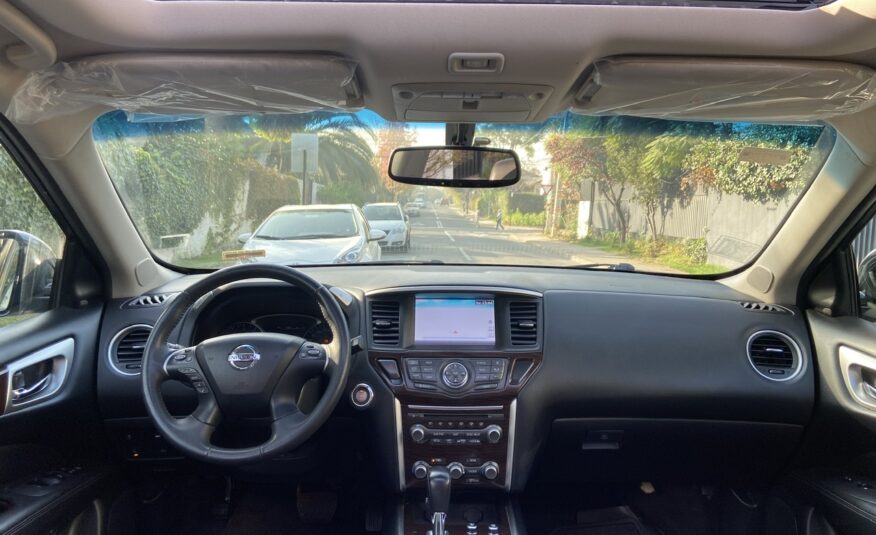 Nissan Pathfinder Exclusive 2015