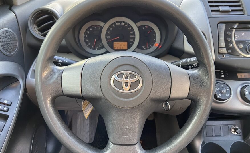 Toyota Rav4 AT 2012
