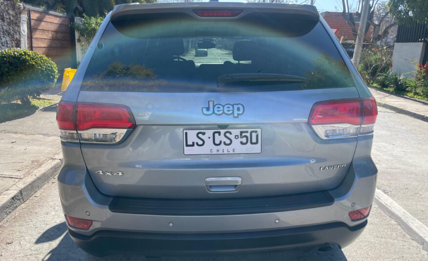 Jeep Grand Cherokee 4×4 laredo 2020