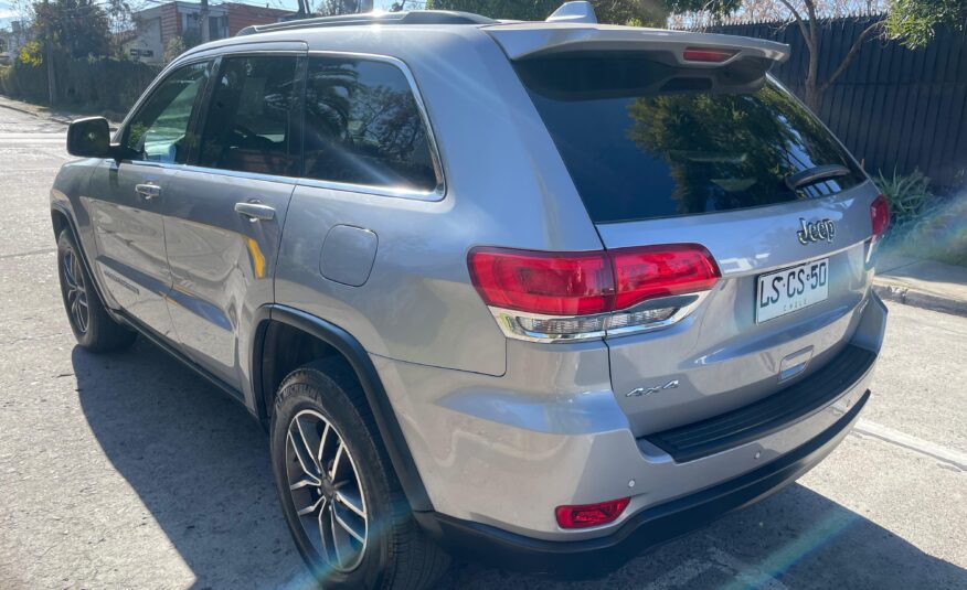 Jeep Grand Cherokee 4×4 laredo 2020