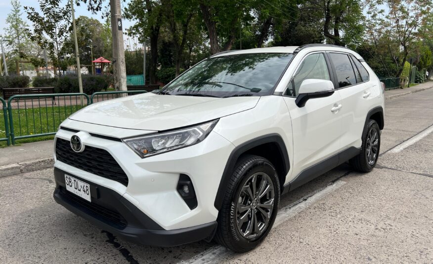 Toyota Rav4 LE AT 2022