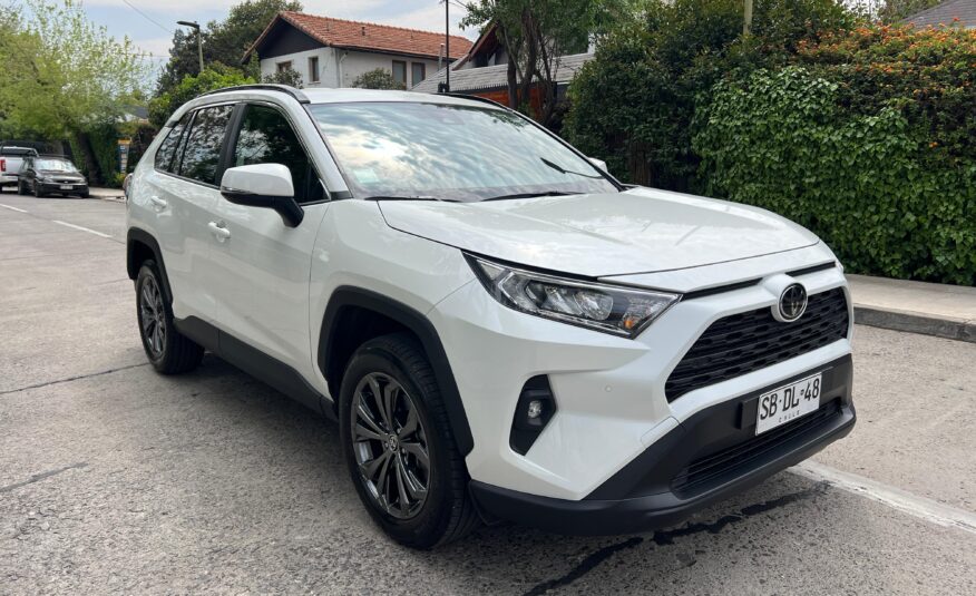 Toyota Rav4 LE AT 2022