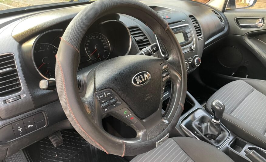 Kia Cerato EX 1.6 2016