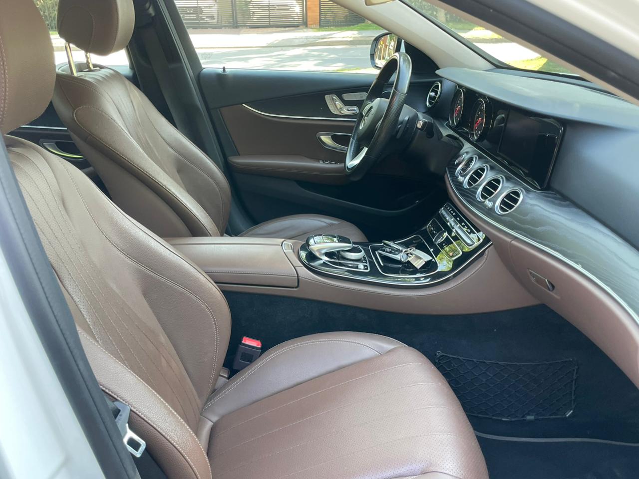 Mercedes Benz E200 2.0 2019